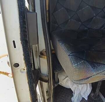 Білий Мерседес Sprinter, об'ємом двигуна 2.87 л та пробігом 640 тис. км за 10500 $, фото 16 на Automoto.ua