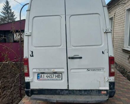 Белый Мерседес Sprinter, объемом двигателя 2.3 л и пробегом 563 тыс. км за 3800 $, фото 1 на Automoto.ua