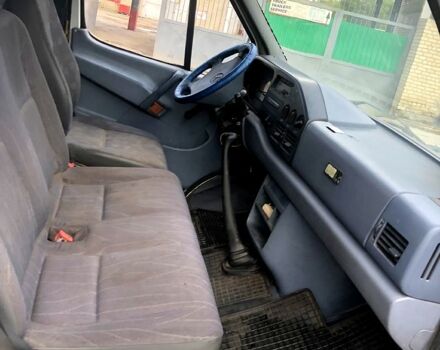 Белый Мерседес Sprinter, объемом двигателя 2.3 л и пробегом 258 тыс. км за 3499 $, фото 8 на Automoto.ua
