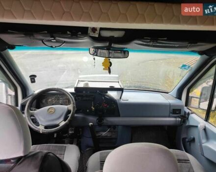 Белый Мерседес Sprinter, объемом двигателя 2.87 л и пробегом 500 тыс. км за 7558 $, фото 3 на Automoto.ua