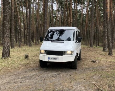 Белый Мерседес Sprinter, объемом двигателя 2.9 л и пробегом 300 тыс. км за 6000 $, фото 7 на Automoto.ua