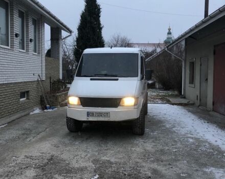 Белый Мерседес Sprinter, объемом двигателя 2.9 л и пробегом 300 тыс. км за 6000 $, фото 1 на Automoto.ua