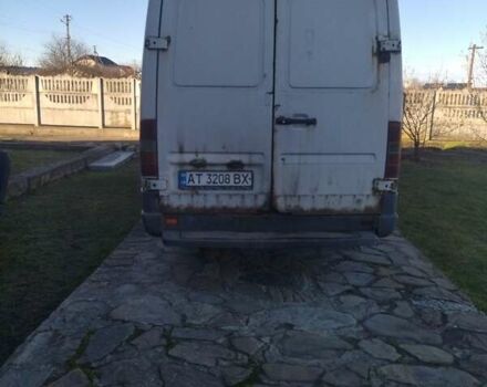Белый Мерседес Sprinter, объемом двигателя 2.9 л и пробегом 440 тыс. км за 6500 $, фото 4 на Automoto.ua