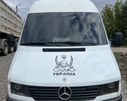 Білий Мерседес Sprinter, об'ємом двигуна 2.9 л та пробігом 720 тис. км за 10000 $, фото 2 на Automoto.ua