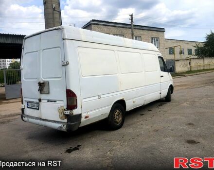 Белый Мерседес Sprinter, объемом двигателя 2.3 л и пробегом 258 тыс. км за 3499 $, фото 4 на Automoto.ua