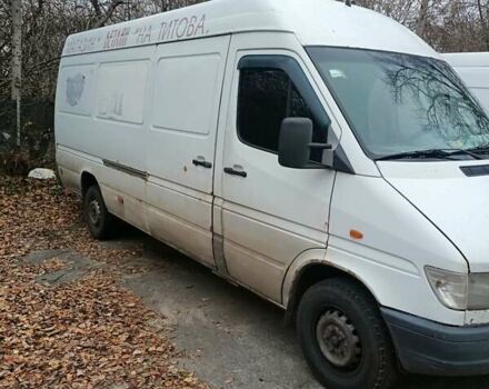 Белый Мерседес Sprinter, объемом двигателя 0 л и пробегом 500 тыс. км за 4800 $, фото 1 на Automoto.ua