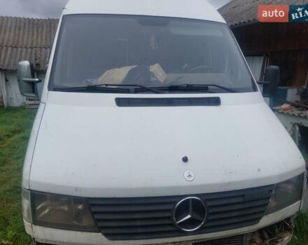 Белый Мерседес Sprinter, объемом двигателя 0 л и пробегом 1000 тыс. км за 6000 $, фото 3 на Automoto.ua