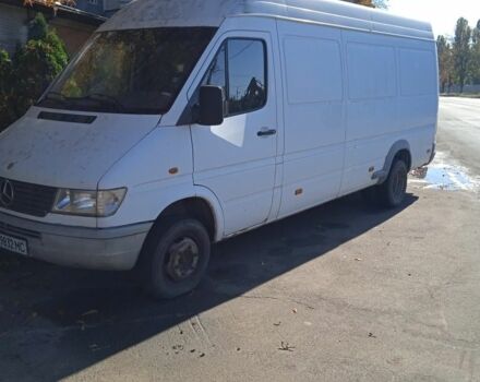 Білий Мерседес Sprinter, об'ємом двигуна 2 л та пробігом 356 тис. км за 2044 $, фото 1 на Automoto.ua