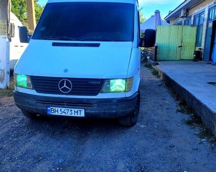 Білий Мерседес Sprinter, об'ємом двигуна 2.9 л та пробігом 700 тис. км за 5500 $, фото 1 на Automoto.ua