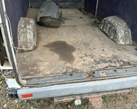 Белый Мерседес Sprinter, объемом двигателя 2.9 л и пробегом 777 тыс. км за 1500 $, фото 3 на Automoto.ua