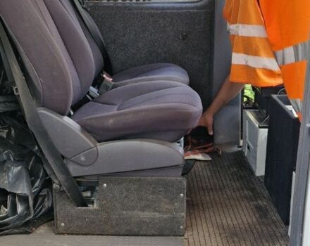 Белый Мерседес Sprinter, объемом двигателя 2.9 л и пробегом 100 тыс. км за 10800 $, фото 8 на Automoto.ua