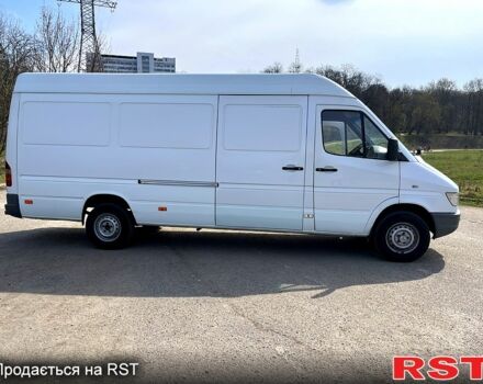 Белый Мерседес Sprinter, объемом двигателя 2.9 л и пробегом 832 тыс. км за 10500 $, фото 8 на Automoto.ua