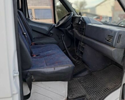 Мерседес Sprinter 1998 в Запорожье на Automoto.ua Белый Мерседес Sprinter, объемом двигателя 0 л и пробегом 35 тыс. км за 4900 $, фото 5 на Automoto.ua
