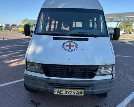 Белый Мерседес Sprinter, объемом двигателя 2.9 л и пробегом 150 тыс. км за 2600 $, фото 1 на Automoto.ua