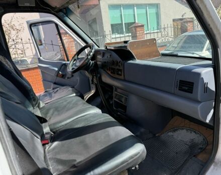 Білий Мерседес Sprinter, об'ємом двигуна 2.9 л та пробігом 333 тис. км за 4999 $, фото 4 на Automoto.ua