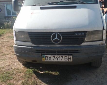Белый Мерседес Sprinter, объемом двигателя 3 л и пробегом 40 тыс. км за 190000 $, фото 1 на Automoto.ua