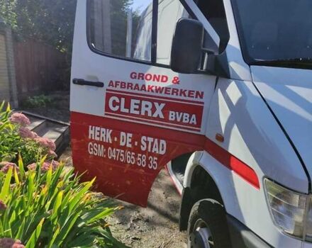 Белый Мерседес Sprinter, объемом двигателя 2.89 л и пробегом 170 тыс. км за 19700 $, фото 2 на Automoto.ua