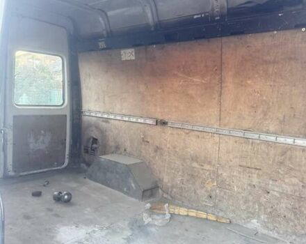 Белый Мерседес Sprinter, объемом двигателя 2.3 л и пробегом 300 тыс. км за 3500 $, фото 5 на Automoto.ua