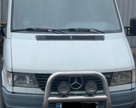 Белый Мерседес Sprinter, объемом двигателя 2.9 л и пробегом 450 тыс. км за 5900 $, фото 2 на Automoto.ua
