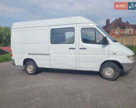 Белый Мерседес Sprinter, объемом двигателя 2.9 л и пробегом 540 тыс. км за 6500 $, фото 2 на Automoto.ua