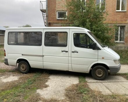 Белый Мерседес Sprinter, объемом двигателя 0 л и пробегом 400 тыс. км за 4500 $, фото 2 на Automoto.ua
