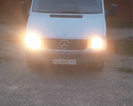 Білий Мерседес Sprinter, об'ємом двигуна 2.9 л та пробігом 600 тис. км за 4200 $, фото 3 на Automoto.ua