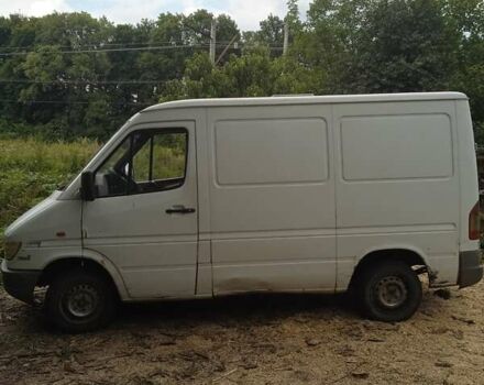 Белый Мерседес Sprinter, объемом двигателя 2.3 л и пробегом 563 тыс. км за 3300 $, фото 1 на Automoto.ua