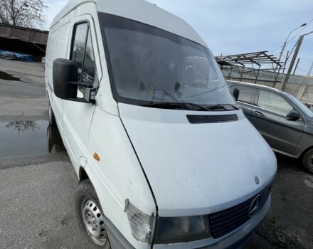 Белый Мерседес Sprinter, объемом двигателя 2.5 л и пробегом 200 тыс. км за 2835 $, фото 3 на Automoto.ua