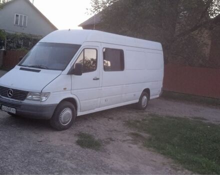 Білий Мерседес Sprinter, об'ємом двигуна 2.9 л та пробігом 600 тис. км за 4200 $, фото 1 на Automoto.ua