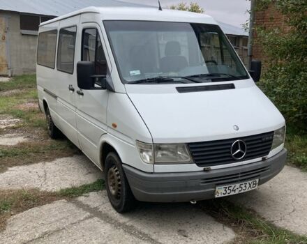 Белый Мерседес Sprinter, объемом двигателя 0 л и пробегом 400 тыс. км за 4500 $, фото 1 на Automoto.ua