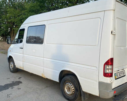 Белый Мерседес Sprinter, объемом двигателя 2.3 л и пробегом 413 тыс. км за 3800 $, фото 2 на Automoto.ua