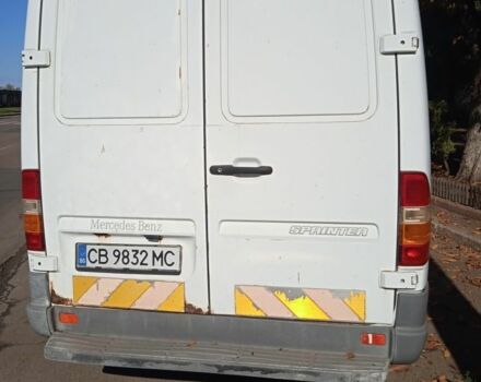 Білий Мерседес Sprinter, об'ємом двигуна 2 л та пробігом 356 тис. км за 2044 $, фото 4 на Automoto.ua