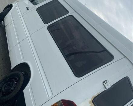 Белый Мерседес Sprinter, объемом двигателя 2.3 л и пробегом 580 тыс. км за 4000 $, фото 4 на Automoto.ua