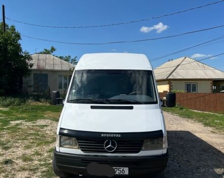 Белый Мерседес Sprinter, объемом двигателя 2.9 л и пробегом 600 тыс. км за 2000 $, фото 9 на Automoto.ua
