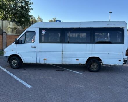 Белый Мерседес Sprinter, объемом двигателя 2.9 л и пробегом 150 тыс. км за 2600 $, фото 3 на Automoto.ua