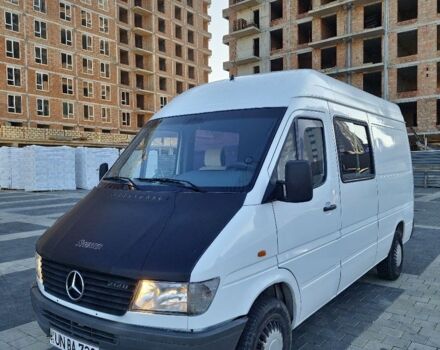 Белый Мерседес Sprinter, объемом двигателя 2.9 л и пробегом 550 тыс. км за 2300 $, фото 3 на Automoto.ua