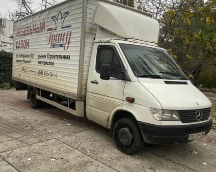 Белый Мерседес Sprinter, объемом двигателя 2.9 л и пробегом 752 тыс. км за 10000 $, фото 1 на Automoto.ua