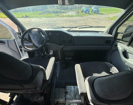 Білий Мерседес Sprinter, об'ємом двигуна 2.87 л та пробігом 670 тис. км за 5700 $, фото 13 на Automoto.ua