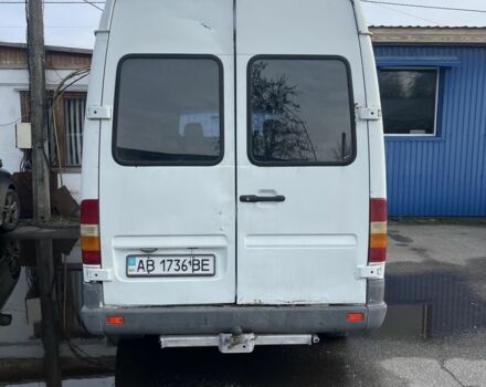 Белый Мерседес Sprinter, объемом двигателя 2.5 л и пробегом 200 тыс. км за 2835 $, фото 2 на Automoto.ua