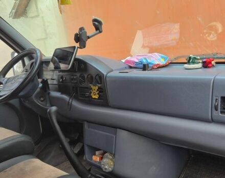 Белый Мерседес Sprinter, объемом двигателя 0 л и пробегом 422 тыс. км за 9000 $, фото 5 на Automoto.ua