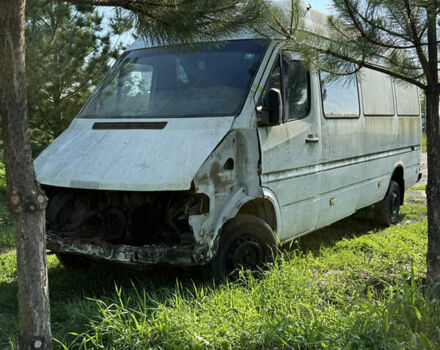 Белый Мерседес Sprinter, объемом двигателя 2.9 л и пробегом 350 тыс. км за 4300 $, фото 2 на Automoto.ua