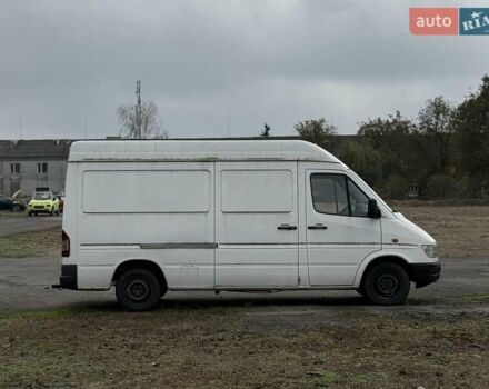 Белый Мерседес Sprinter, объемом двигателя 2.8 л и пробегом 700 тыс. км за 4200 $, фото 5 на Automoto.ua