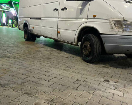 Білий Мерседес Sprinter, об'ємом двигуна 2.9 л та пробігом 750 тис. км за 9000 $, фото 1 на Automoto.ua
