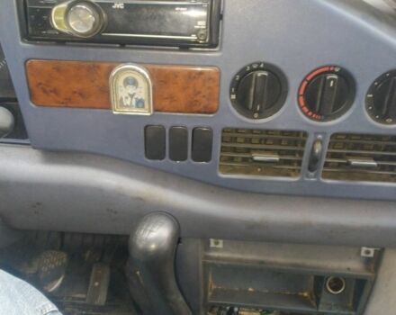 Белый Мерседес Sprinter, объемом двигателя 2.9 л и пробегом 450 тыс. км за 7000 $, фото 2 на Automoto.ua