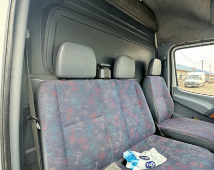 Белый Мерседес Sprinter, объемом двигателя 2.9 л и пробегом 680 тыс. км за 14000 $, фото 23 на Automoto.ua