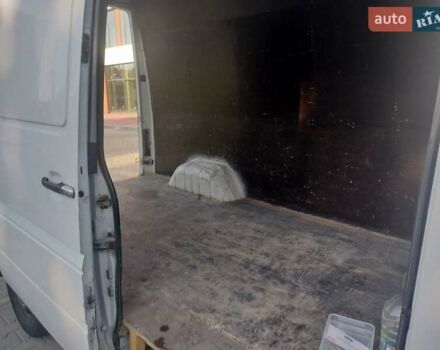 Белый Мерседес Sprinter, объемом двигателя 2.3 л и пробегом 375 тыс. км за 5700 $, фото 9 на Automoto.ua