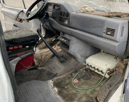 Белый Мерседес Sprinter, объемом двигателя 0 л и пробегом 366 тыс. км за 1350 $, фото 2 на Automoto.ua