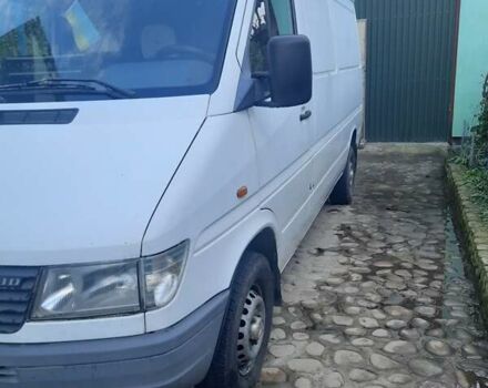 Белый Мерседес Sprinter, объемом двигателя 2.3 л и пробегом 400 тыс. км за 5899 $, фото 6 на Automoto.ua