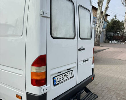 Белый Мерседес Sprinter, объемом двигателя 2.9 л и пробегом 680 тыс. км за 14000 $, фото 18 на Automoto.ua