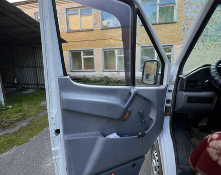 Білий Мерседес Sprinter, об'ємом двигуна 2.87 л та пробігом 555 тис. км за 5500 $, фото 15 на Automoto.ua